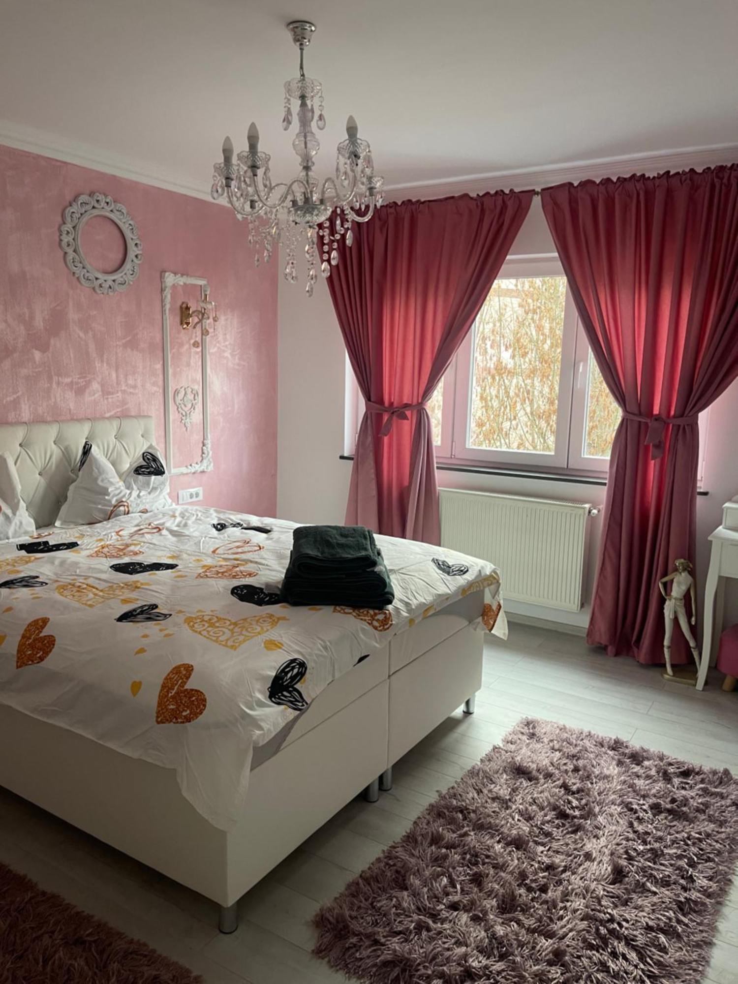 Tamara'S Place Râmnicu Vâlcea Exteriör bild